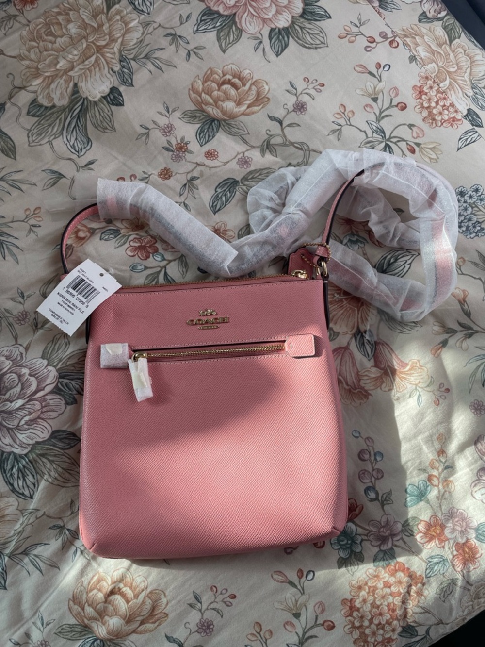 NWT Coach Mini Rowan File Bag Pink